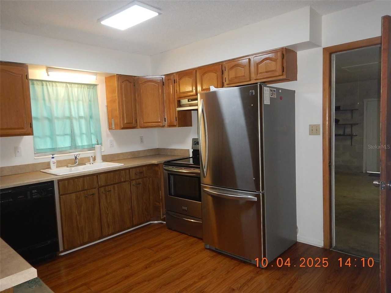 3461 Nw 35th Pl - Photo 2 of 8