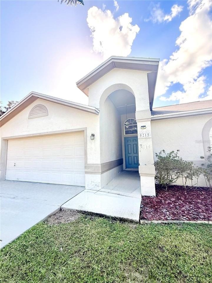 5215 Martinique Dr - Photo 2 of 30