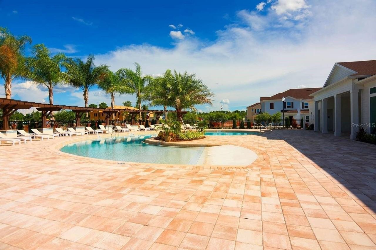 8929 Shine Dr - Photo 5 of 10