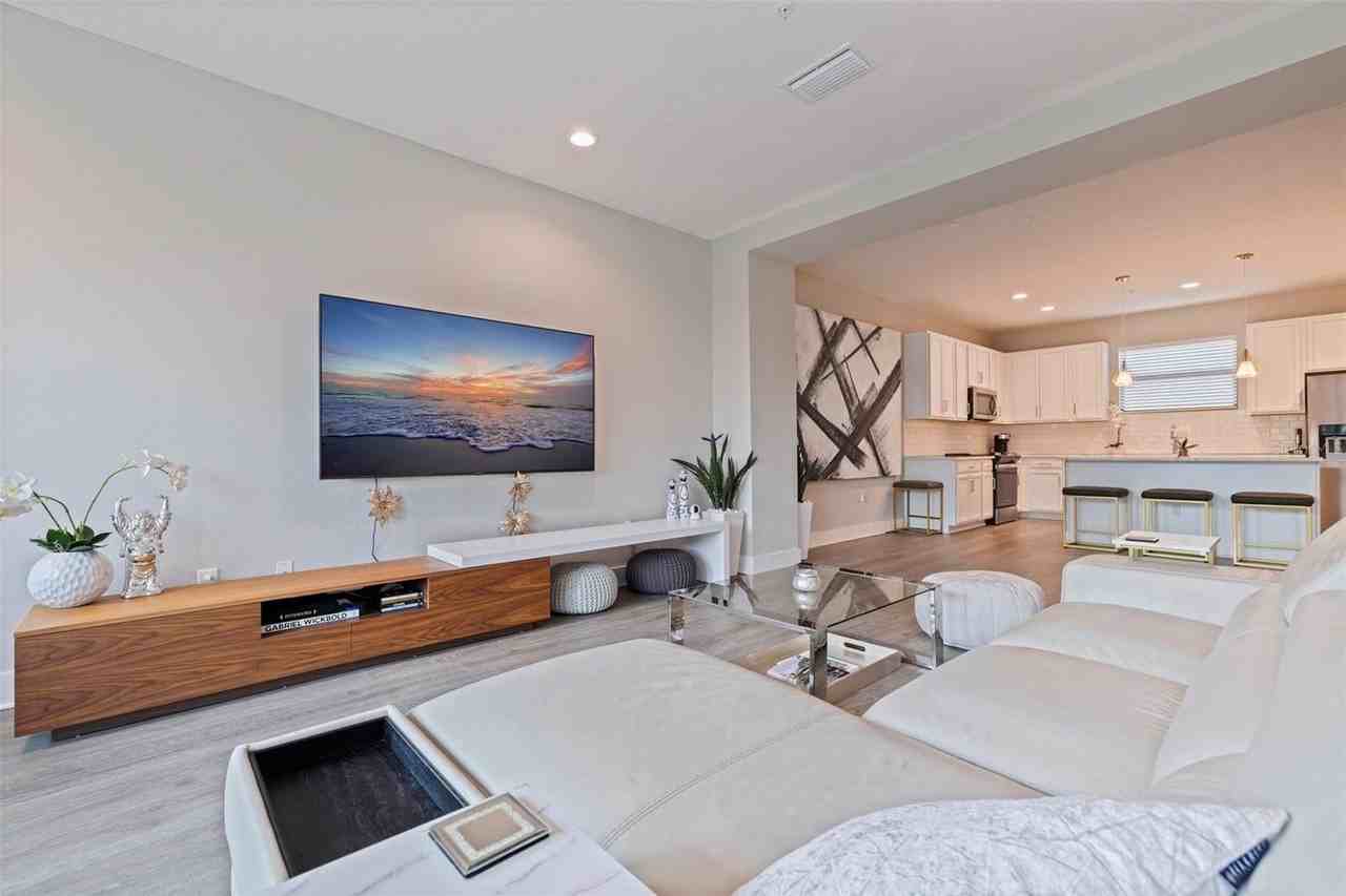 2540 12th Ter N - Photo 6 of 43