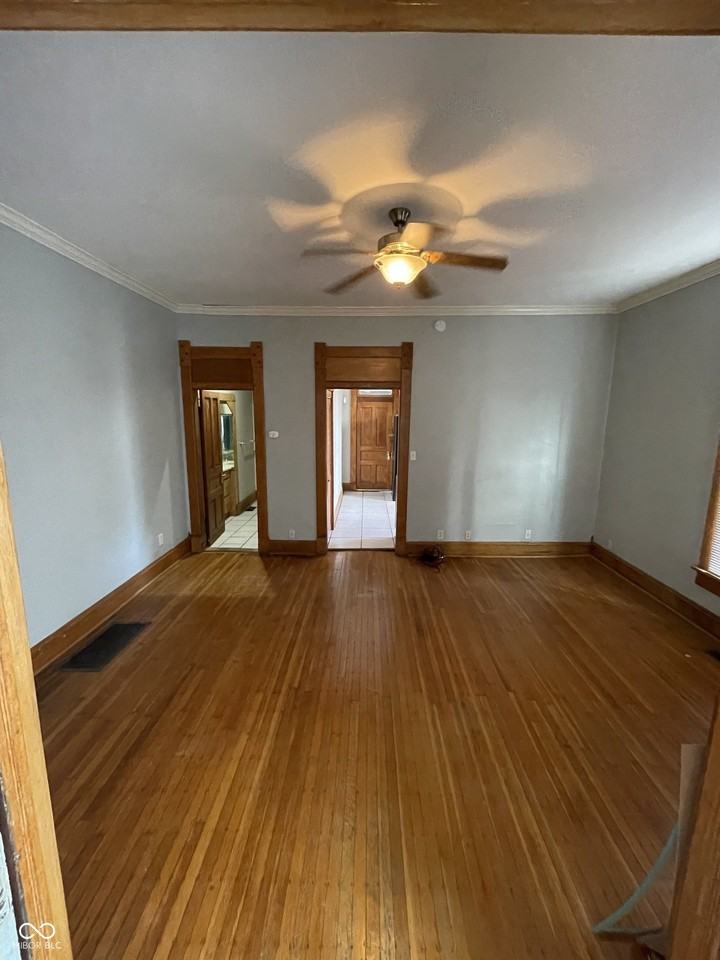 412 E 16th St - Photo 6 of 19