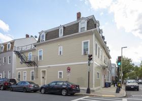 featured image of 193 Chelsea St #1