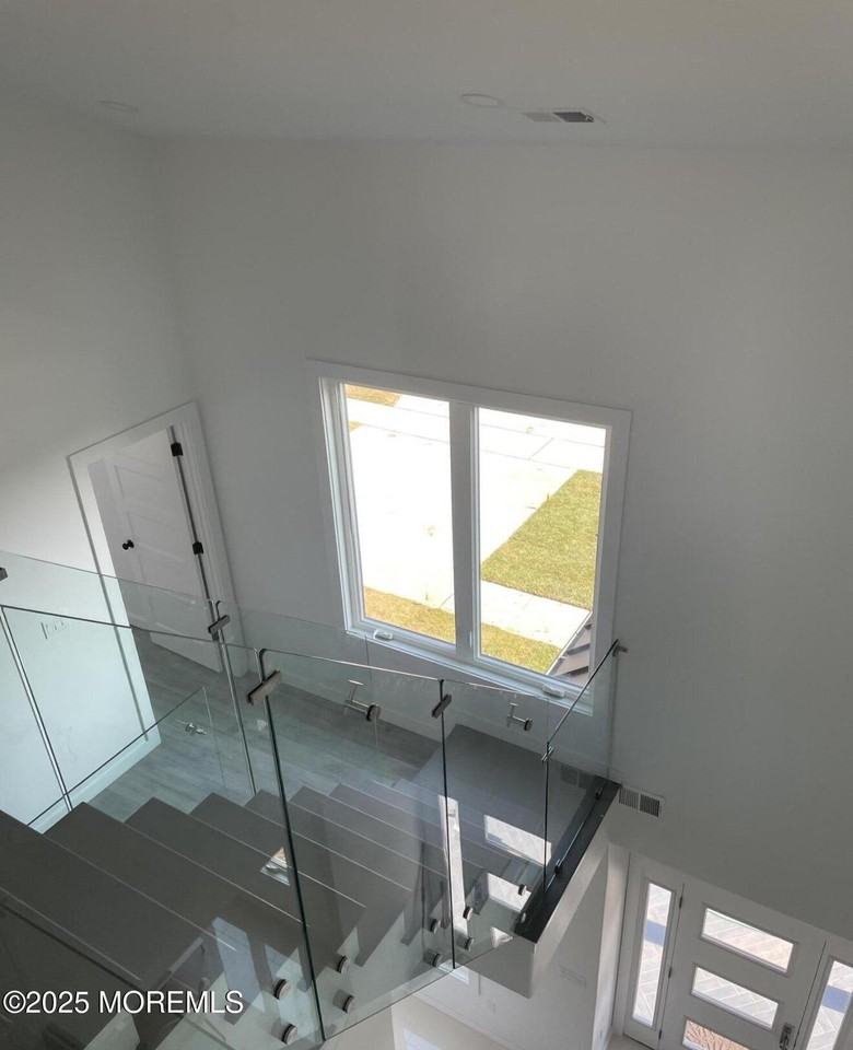 297 Lockwood Ave - Photo 6 of 11