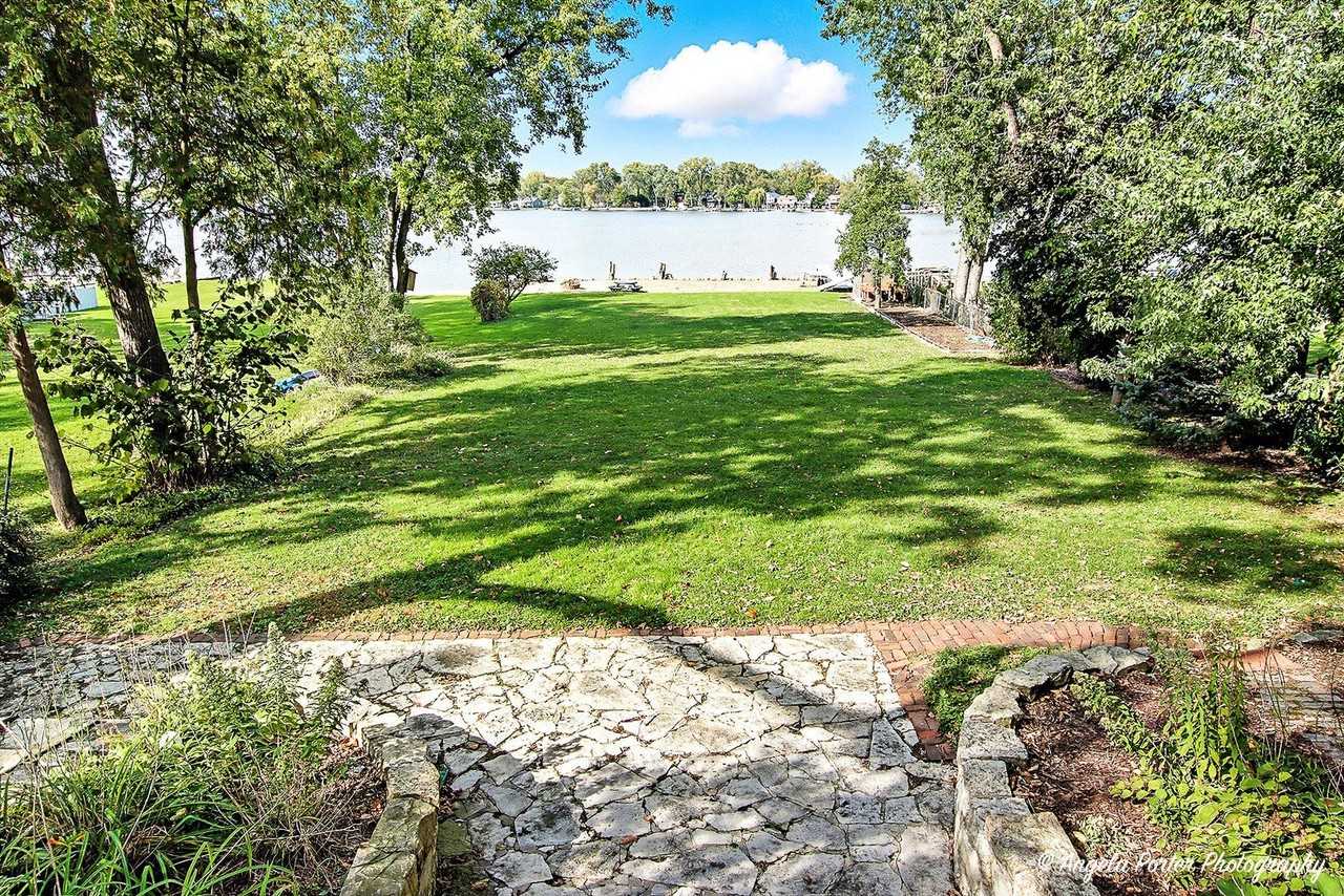 22806 West Loon Lake Boulevard - Photo 2 of 47