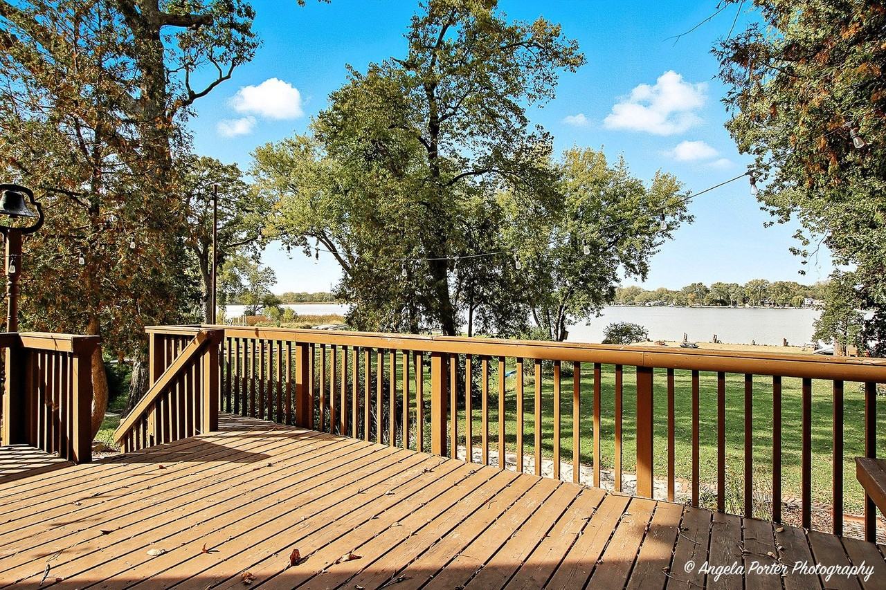 22806 West Loon Lake Boulevard - Photo 3 of 47