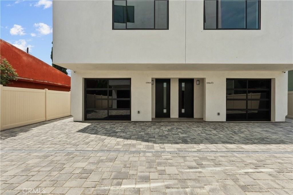 13944 Vanowen St - Photo 2 of 25