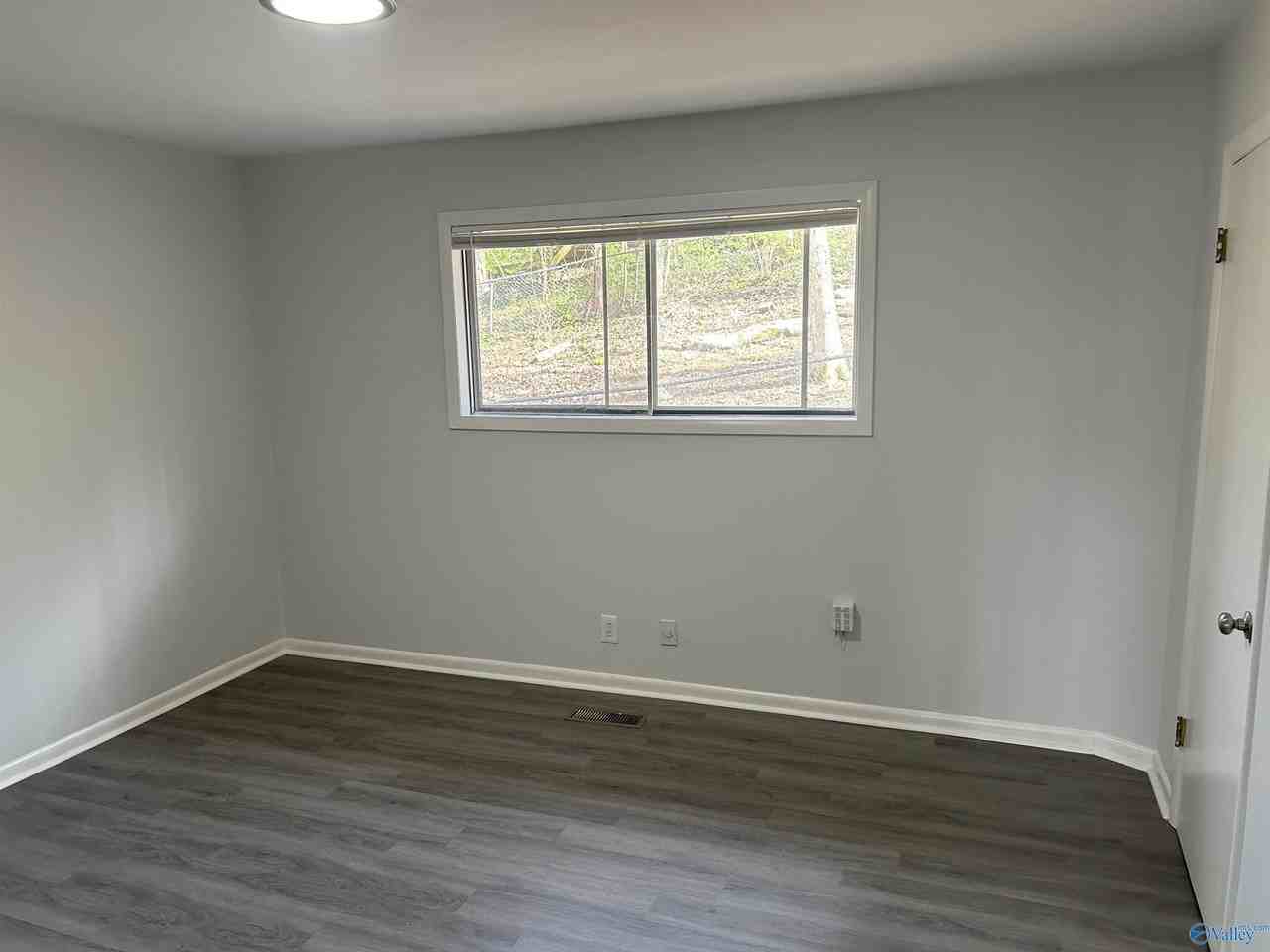 1701 Mountainbrook Dr Se - Photo 6 of 11