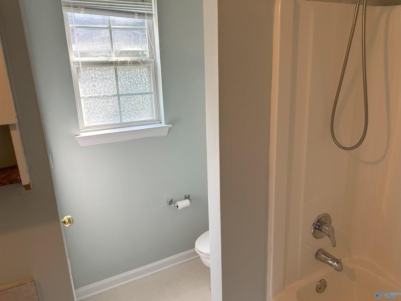 225 Postwood Ct - Photo 6 of 14