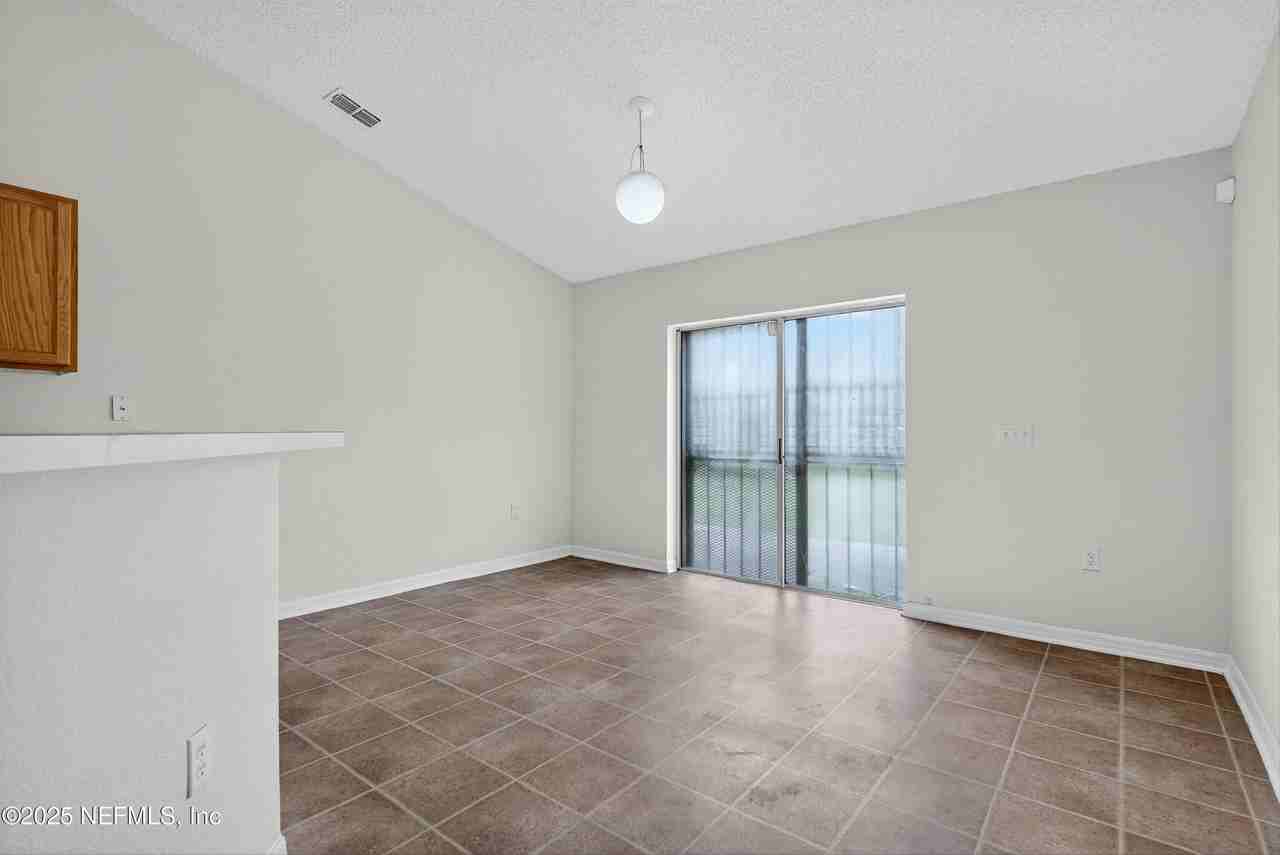 2042 Wiley Oaks Ln - Photo 5 of 21