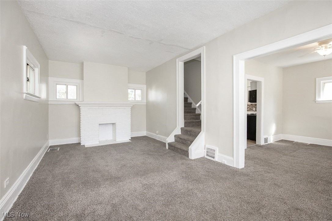 13621 Cranwood Dr - Photo 3 of 32