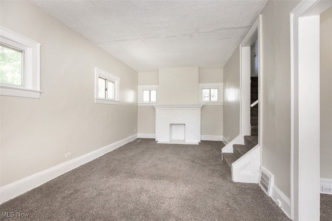 13621 Cranwood Dr - Photo 4 of 32