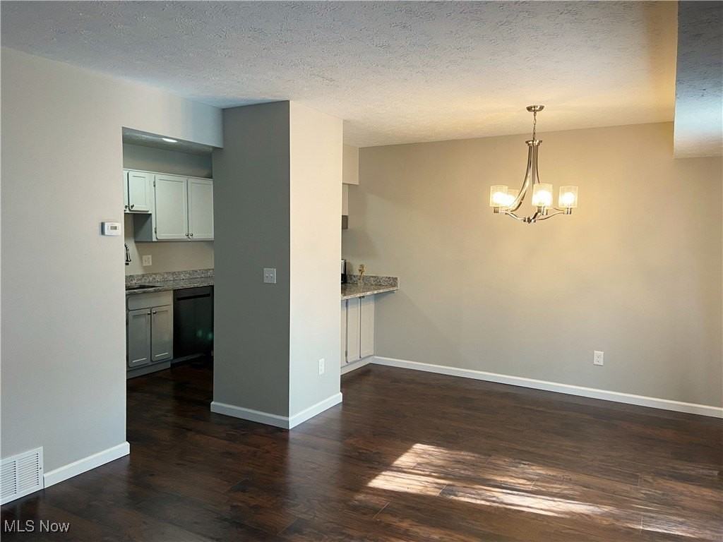 1480 Cedarwood Dr #21D - Photo 6 of 25