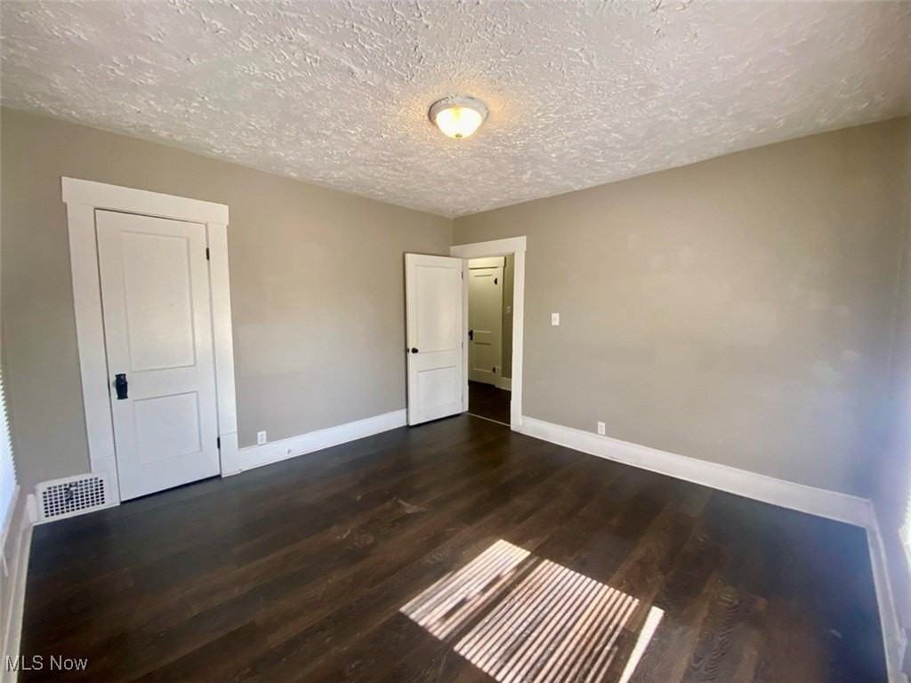 999 W Exchange St Unit 2 #2 - Photo 5 of 8