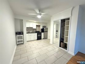 410 Park Pl Apt 1d - Photo 1 of 1