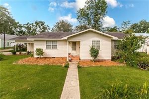 featured image of 301 W 19th Ave