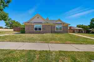 featured image of 2829 Springhaven Ct