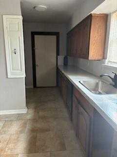 446 Oriole Cir - Photo 4 of 10