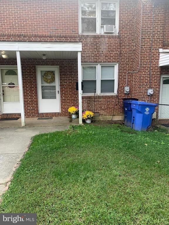 124 Grant St - Photo 2 of 12