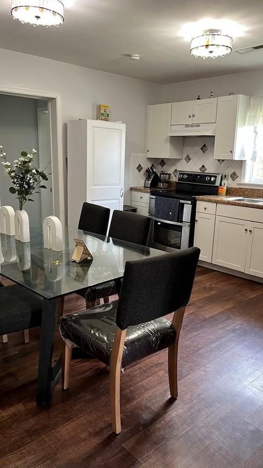 1121 Dozier Street - Photo 7 of 23