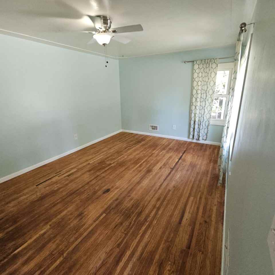 4709 Burgis Ave Se - Photo 6 of 23