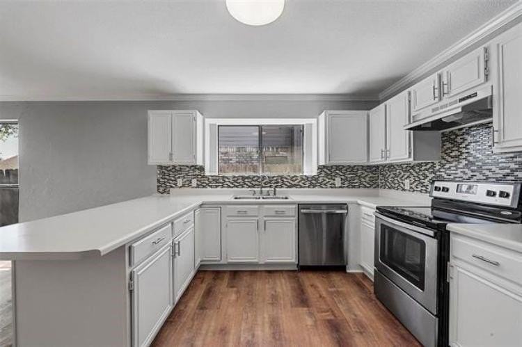 4828 Ashton Ave - Photo 7 of 23