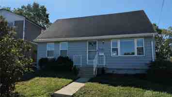 featured image of 7101 Dunn Rd