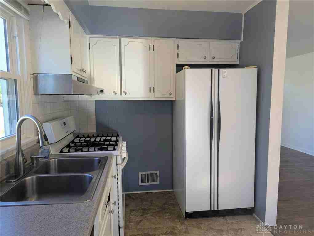 7101 Dunn Rd - Photo 6 of 26