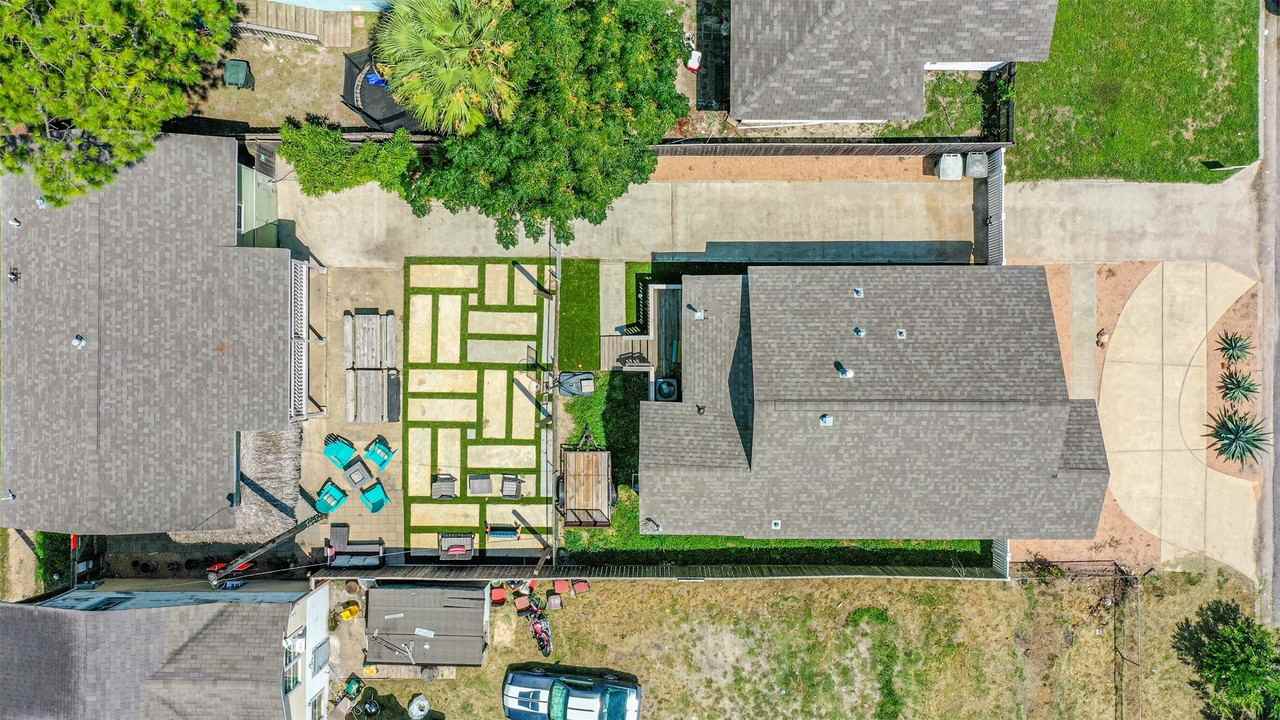 5008 Avenue O 1/2 - Photo 5 of 49