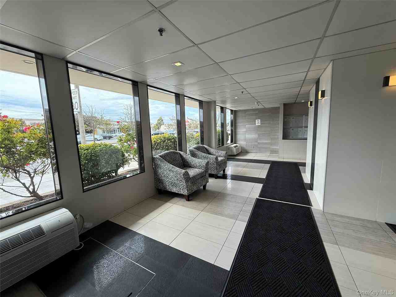 235 W Park Ave ##308 - Photo 3 of 39