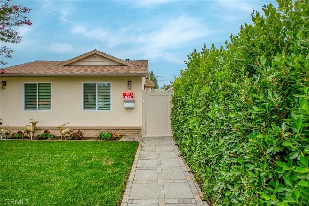 13932 Wyandotte Street - Photo 3 of 15