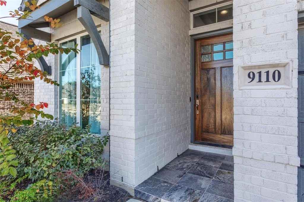 9110 Copperhead Rd - Photo 2 of 35