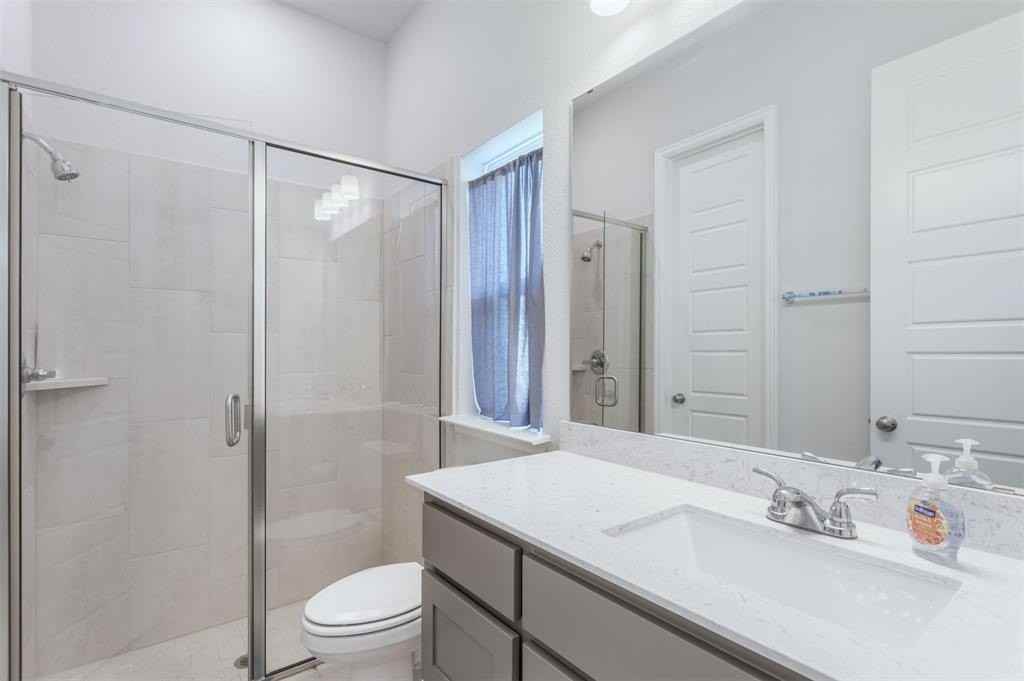 9110 Copperhead Rd - Photo 6 of 35