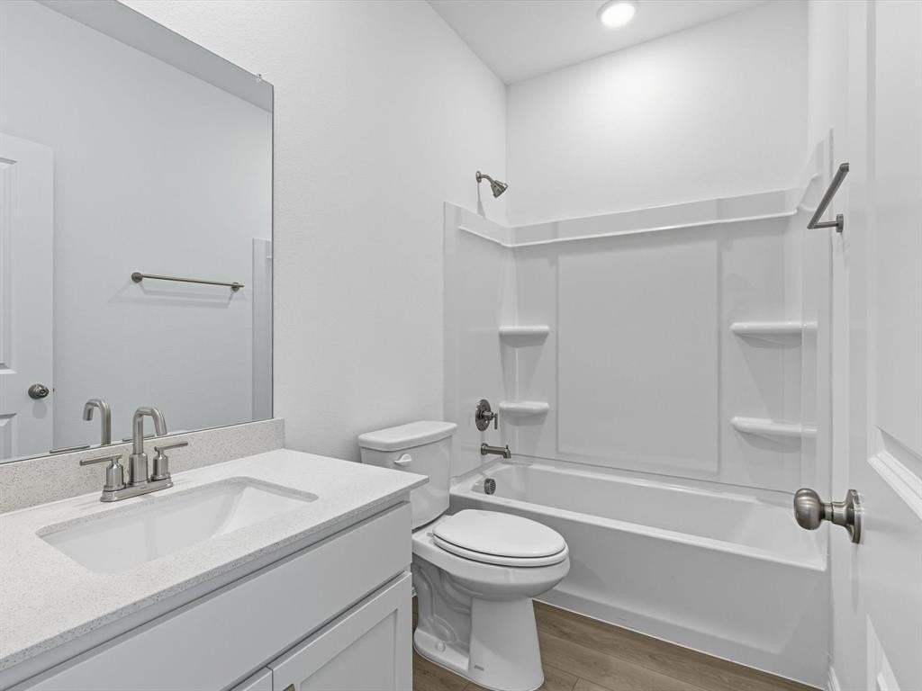 752 Waterhouse Lake Dr - Photo 5 of 27