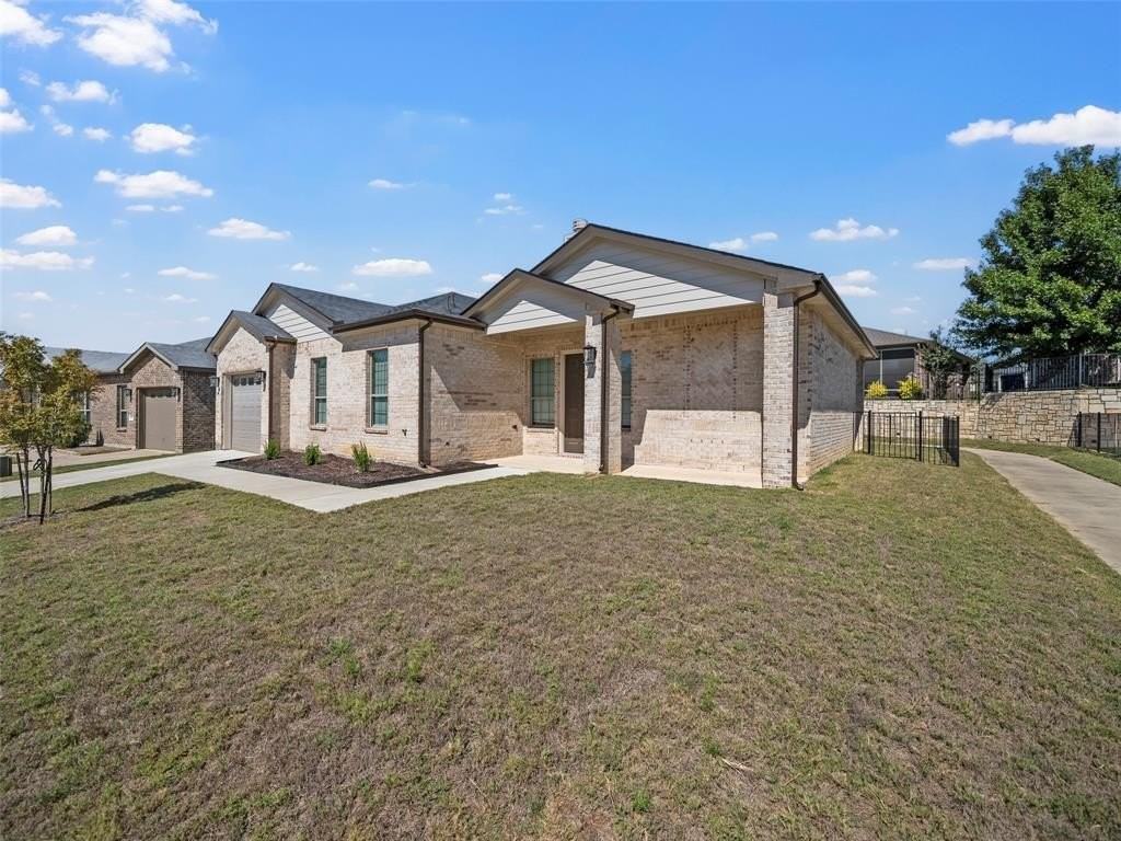 3712 Fireside Ln - Photo 3 of 28