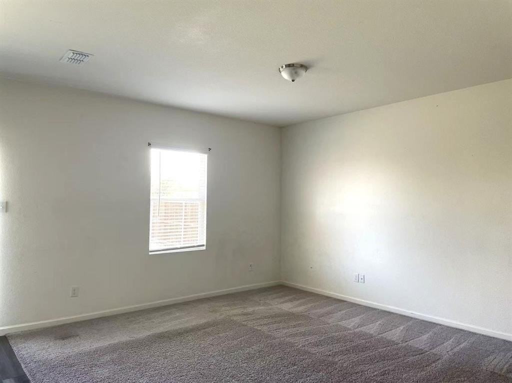 2909 Aspen Dr - Photo 2 of 10