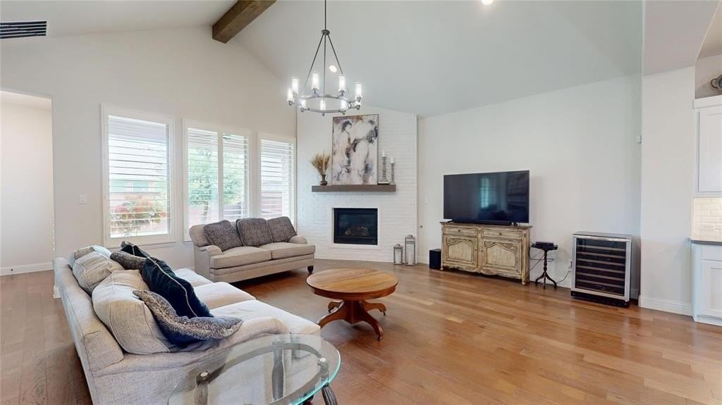 2912 Seattle Slew Dr - Photo 4 of 40