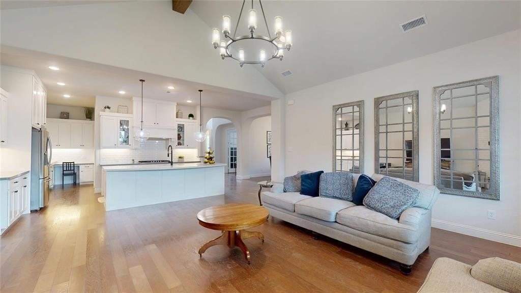 2912 Seattle Slew Dr - Photo 6 of 40