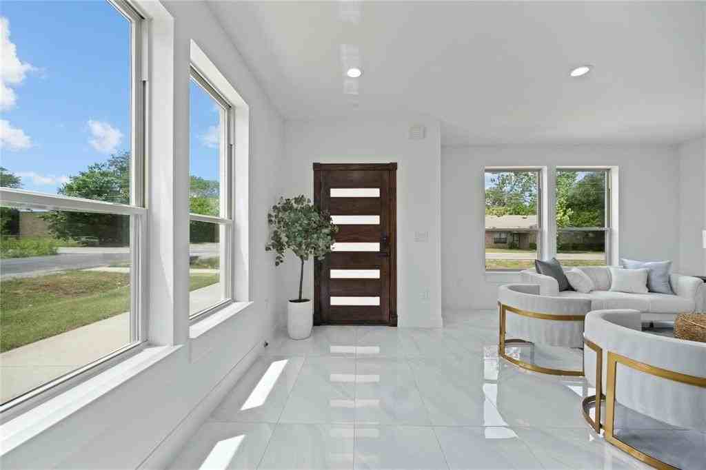 6230 Dewitt St - Photo 2 of 21