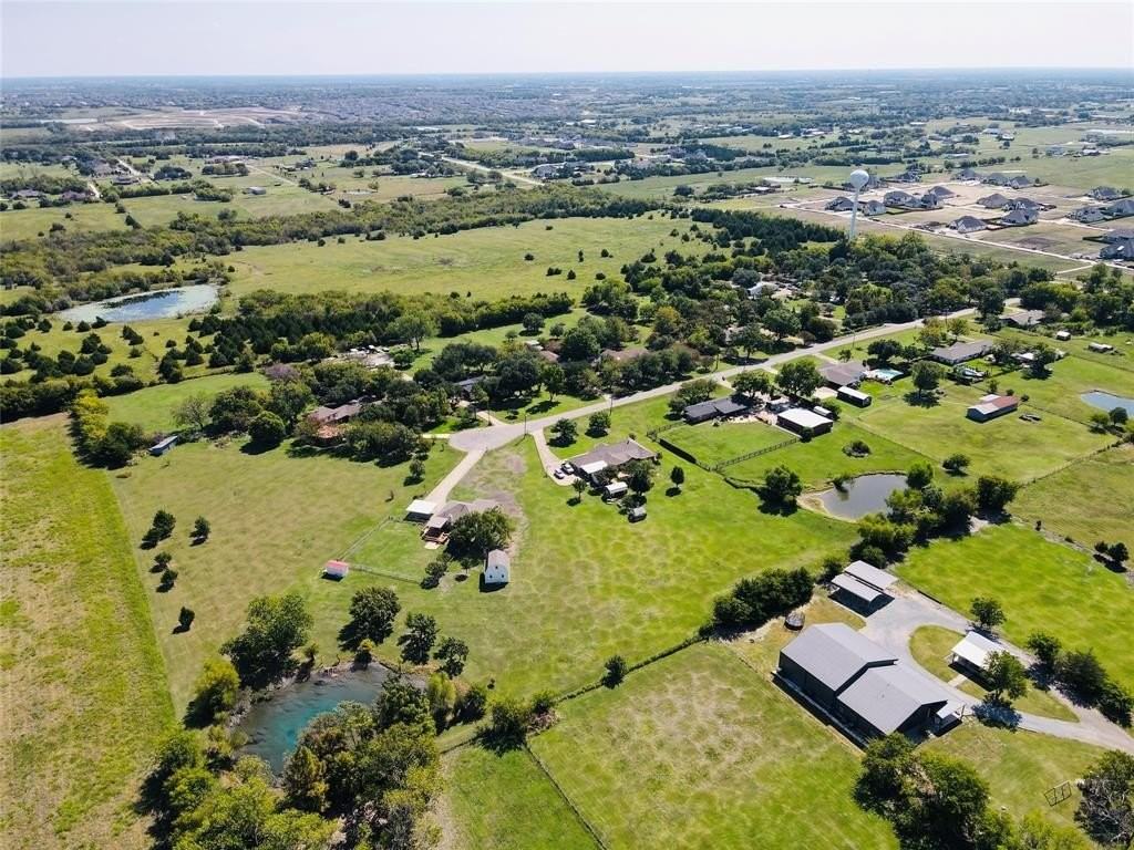 90 Orchard Ln - Photo 4 of 40