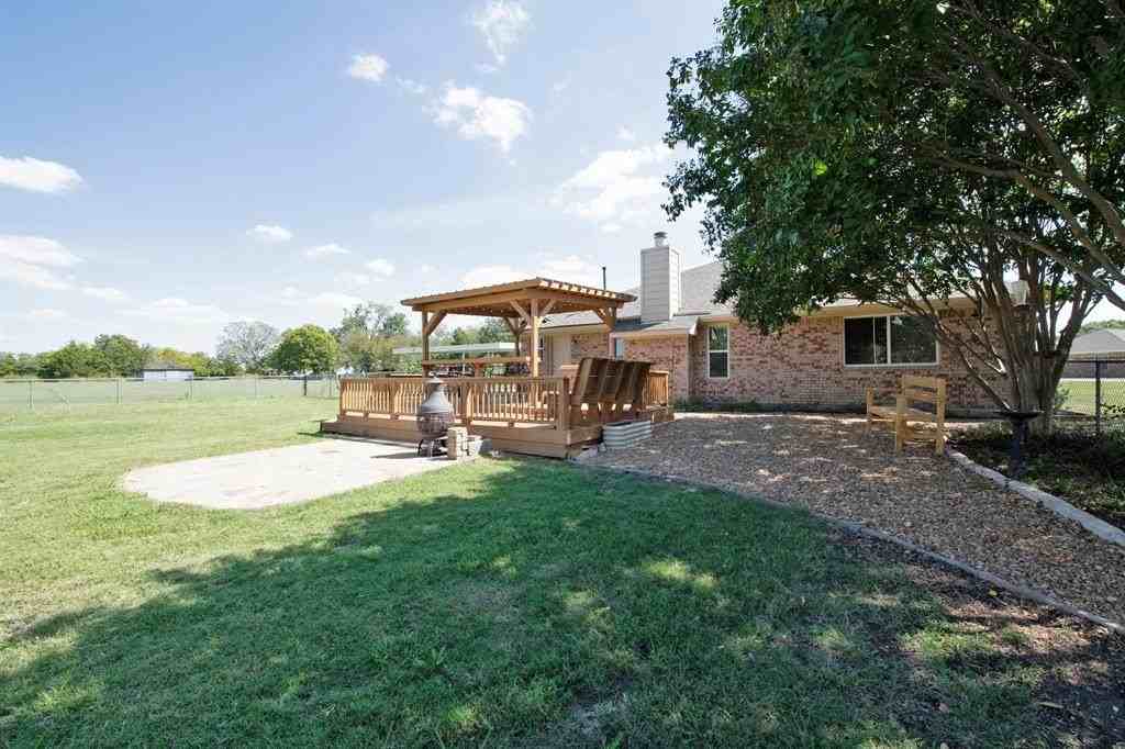 90 Orchard Ln - Photo 6 of 40