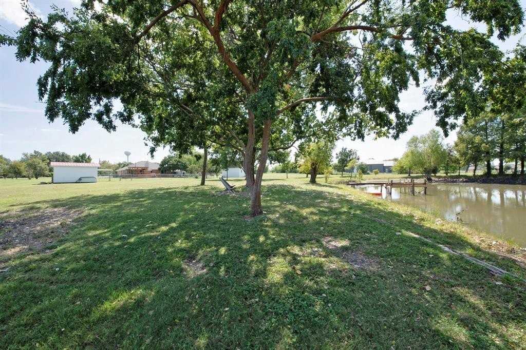 90 Orchard Ln - Photo 7 of 40