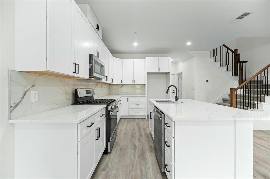 6234 Dewitt St - Photo 3 of 21