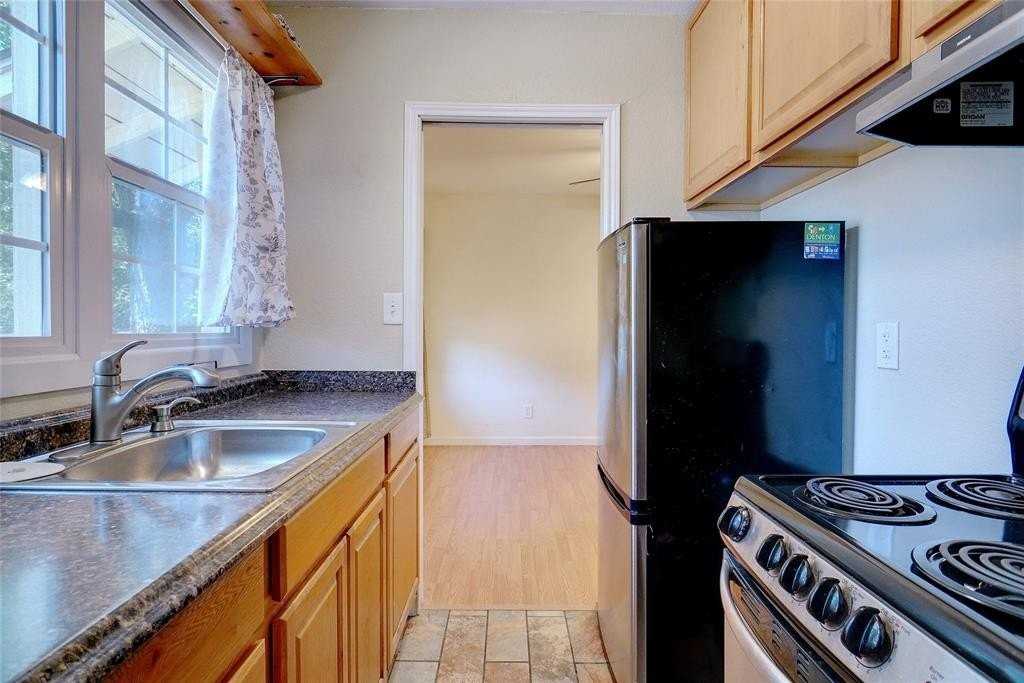 1402 W Congress St - Photo 7 of 14