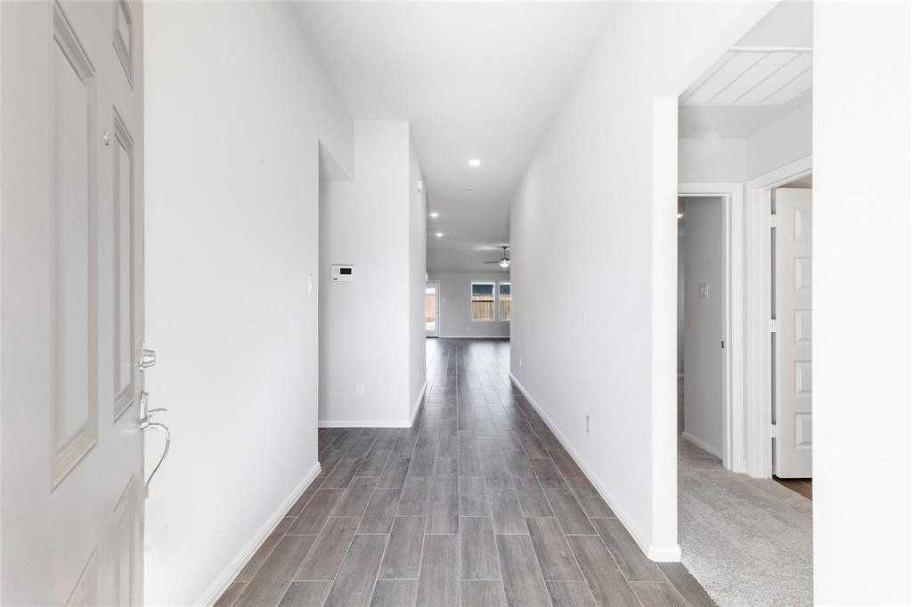 1417 Bellaire St - Photo 3 of 20