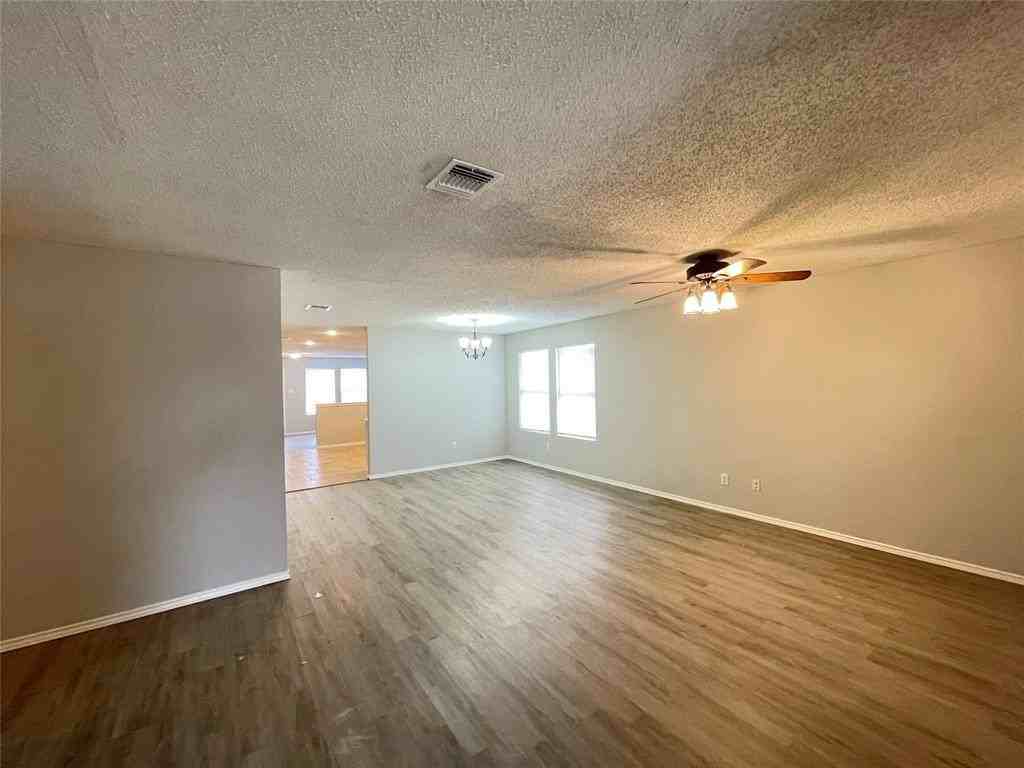 4611 Wedgewood Dr - Photo 7 of 23