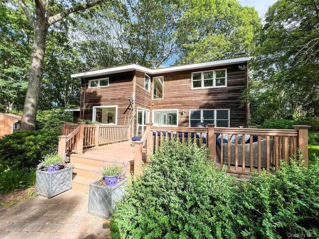 1045 Wagon Wheel Ln - Photo 3 of 31