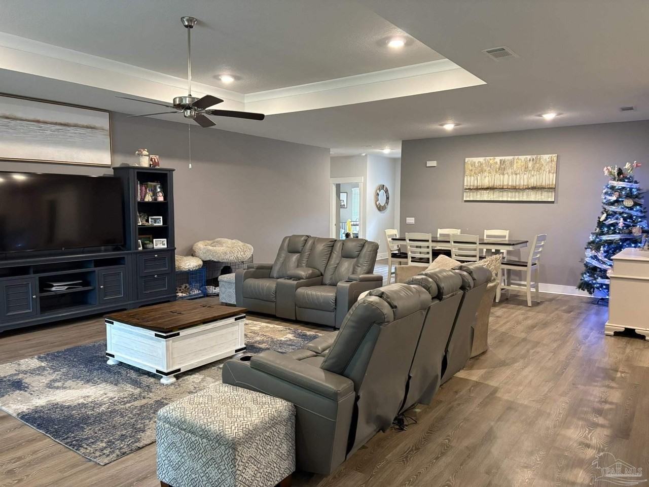 1458 Ballyhoo Dr - Photo 4 of 20