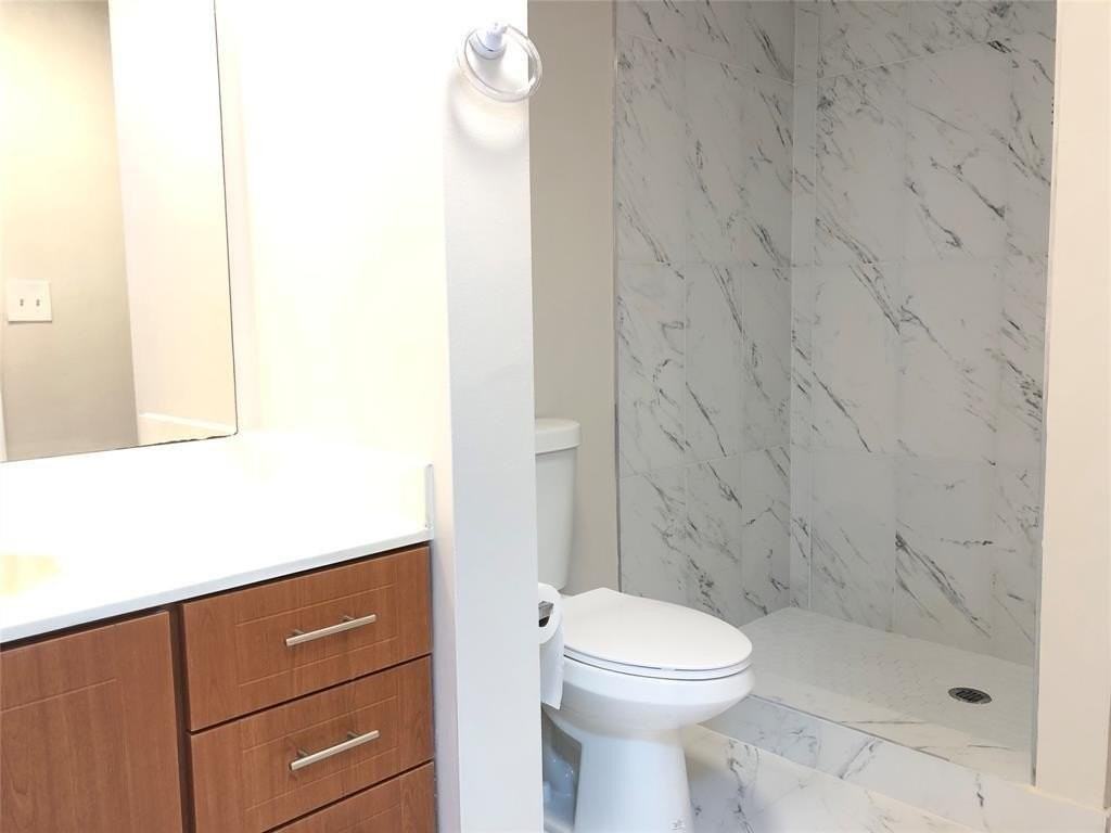 729 Northwest 92nd Avenue - Photo 6 of 7