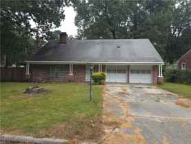 742 April Ln - Photo 1 of 1