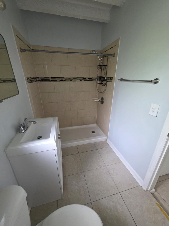 100 Cascade Lane #9 - Photo 7 of 7